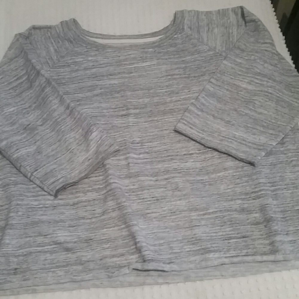 Sweat shirt
